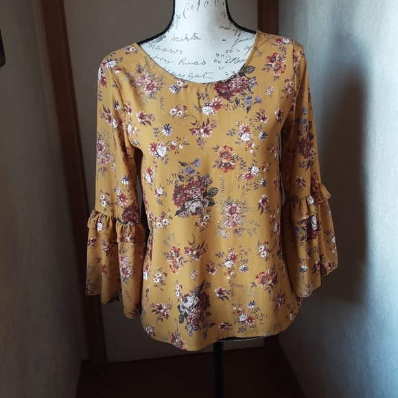 Floral Blouse Polyester spandex - Picture 2 of 8